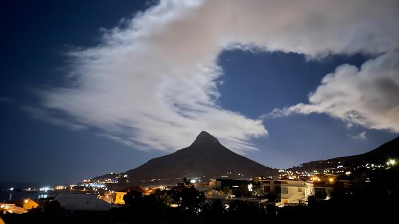 To Let 2 Bedroom Property for Rent in Camps Bay Western Cape